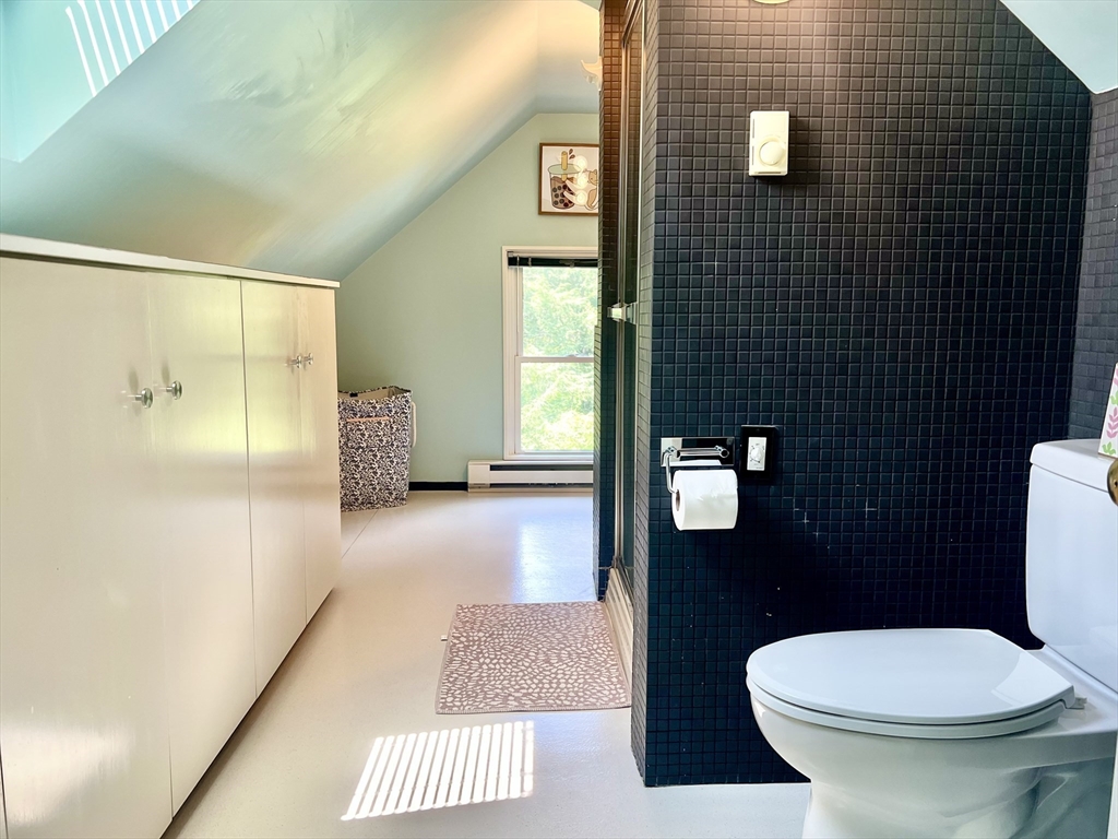 33 Gaylord Street Amherst, MA 01002 - Photo 33 of 42