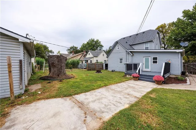 $159,500 | 417 West 5th Street, Chanute, KS 66720