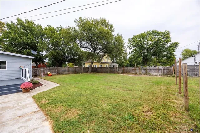 $159,500 | 417 West 5th Street, Chanute, KS 66720