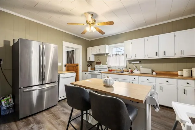 $159,500 | 417 West 5th Street, Chanute, KS 66720