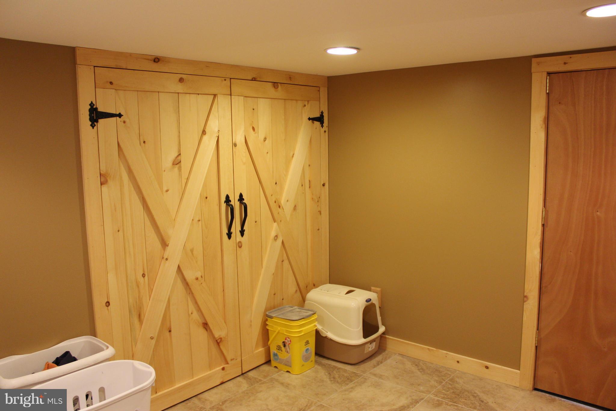 13127 Independence Road Clear Spring, MD 21722 - Photo 16 of 30 Utility closet in laundry room