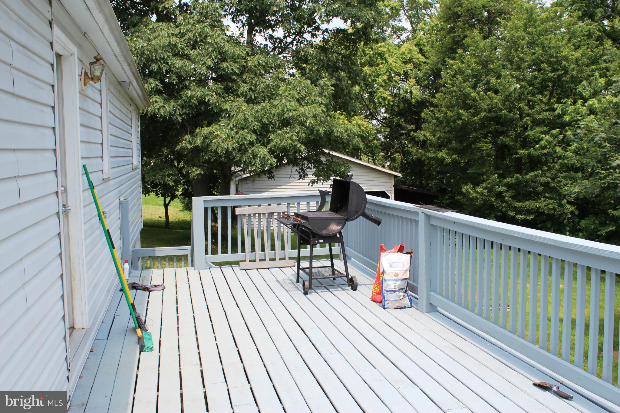 13127 Independence Road Clear Spring, MD 21722 - Photo 23 of 30 Deck