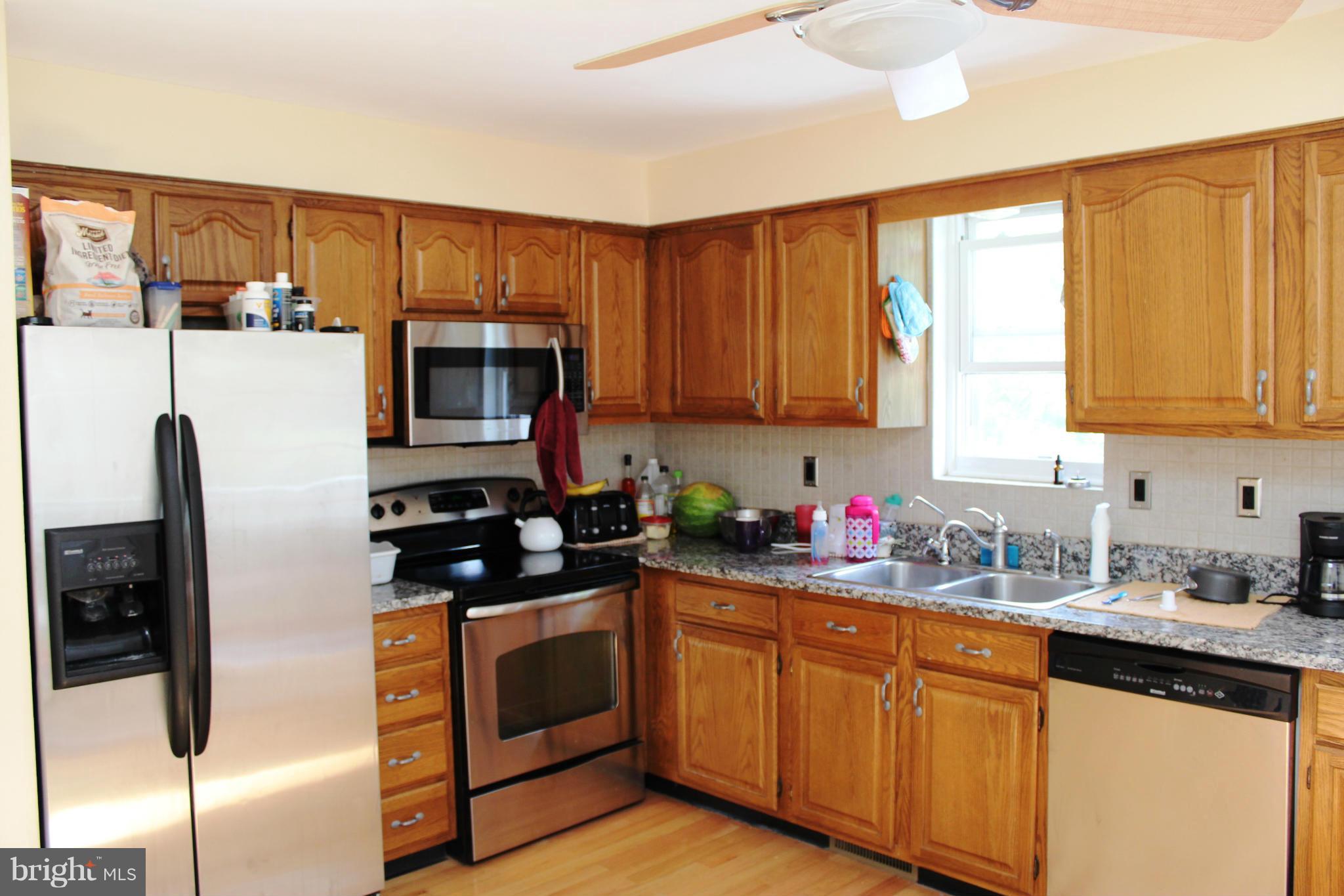 13127 Independence Road Clear Spring, MD 21722 - Photo 7 of 30 Kitchen