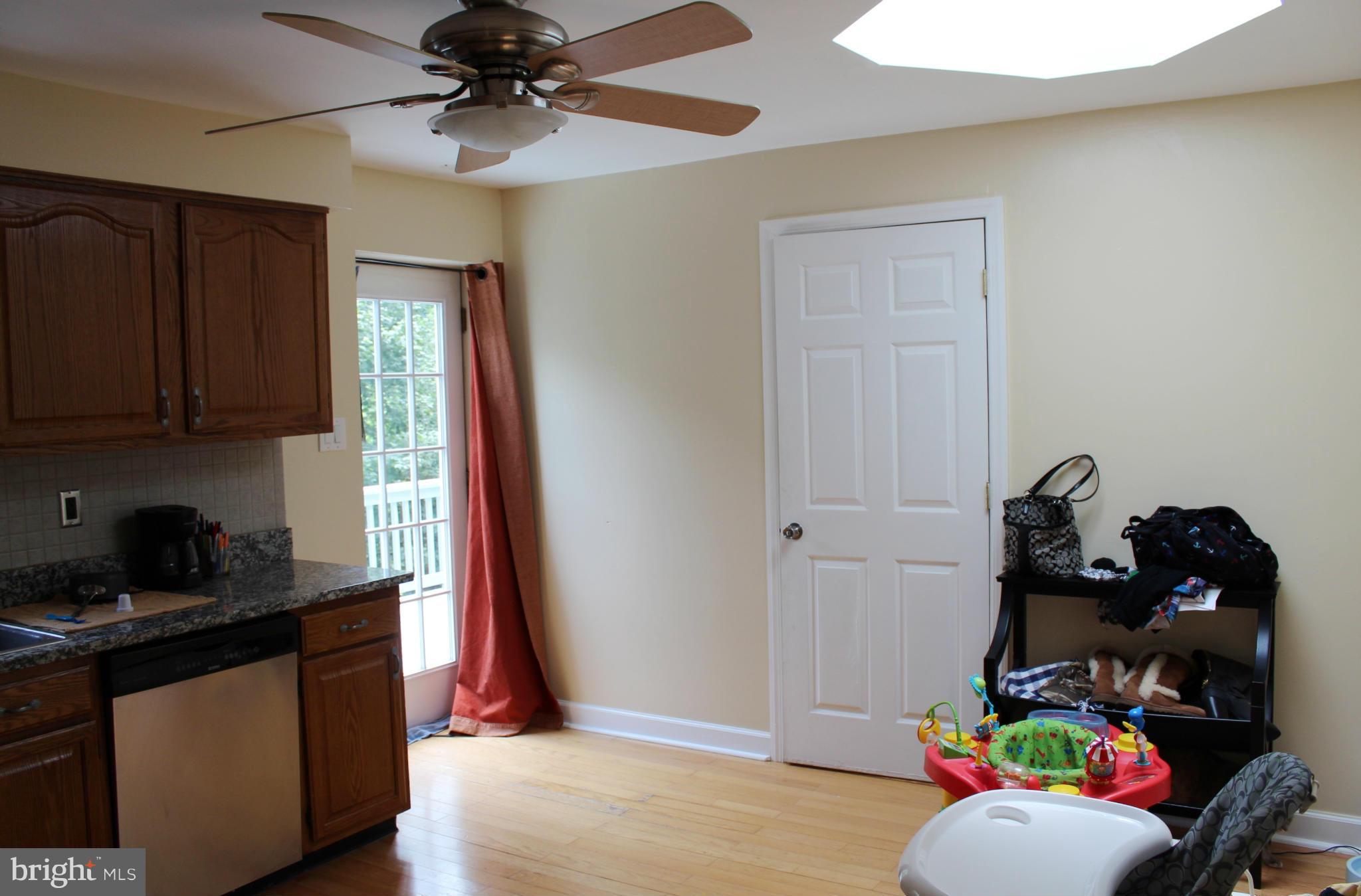 13127 Independence Road Clear Spring, MD 21722 - Photo 8 of 30 Kitchen
