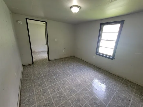 $800 | 14052 Railroad Avenue, Dade City, FL 33525