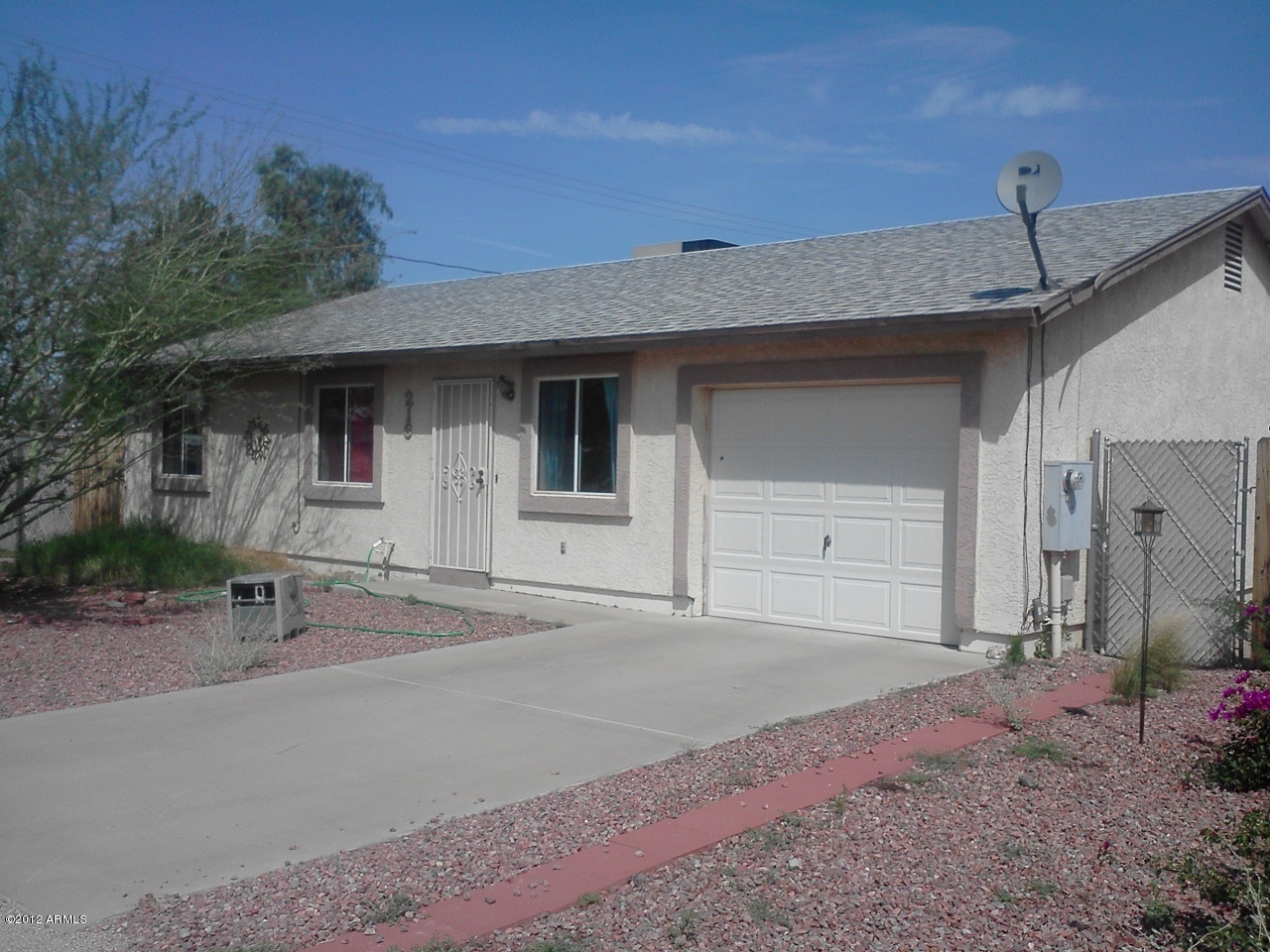 216 South Meridian Road Apache Junction, AZ 85120 - Photo 1 of 2 Front