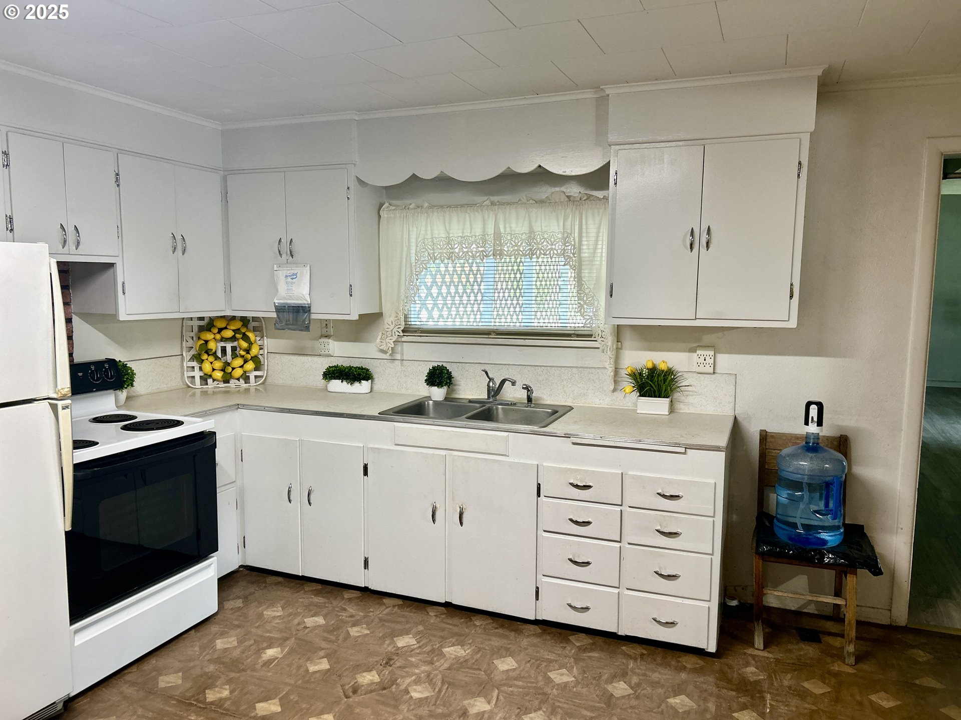21223 Northwest Bendemeer Road Hillsboro, OR 97124 - Photo 7 of 33 Gallery Image 7