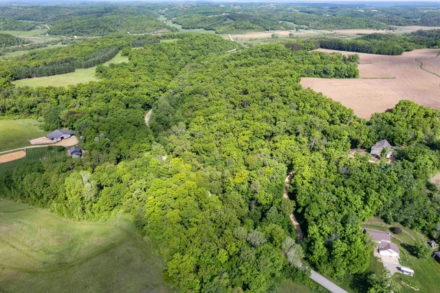 $400,000 | 33.44-acres Zwettler, Blue Mounds, WI 53517