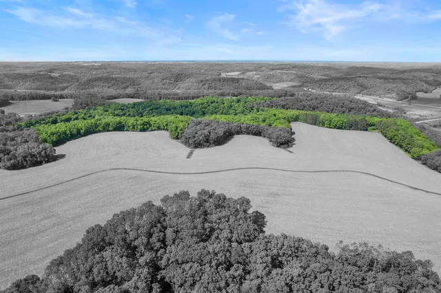 $400,000 | 33.44-acres Zwettler, Blue Mounds, WI 53517