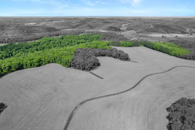$400,000 | 33.44-acres Zwettler, Blue Mounds, WI 53517