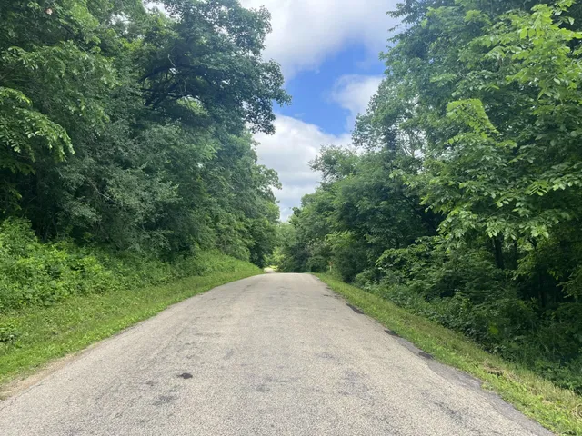 $400,000 | 33.44-acres Zwettler, Blue Mounds, WI 53517