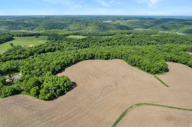$400,000 | 33.44-acres Zwettler, Blue Mounds, WI 53517