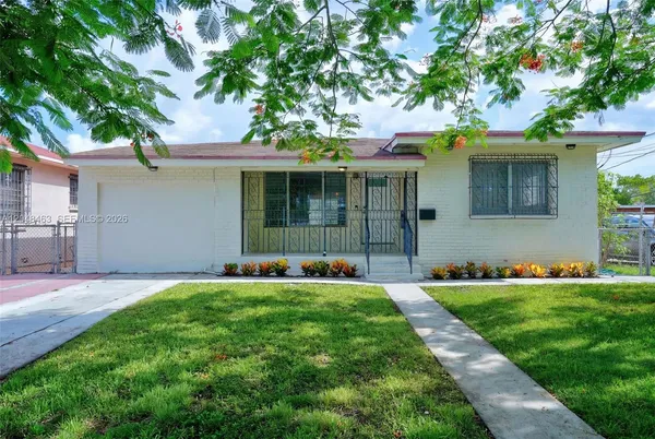 $699,999 | 2323 Northwest 1st Street, Miami, FL 33125