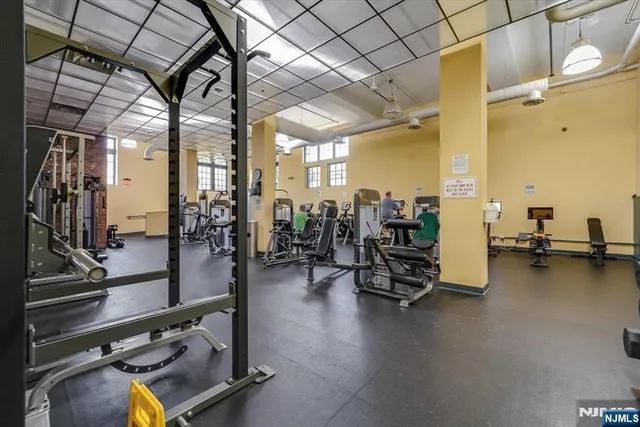 $349,000 | 186 Wayne Street, Unit 214D, Jersey City, NJ 07302