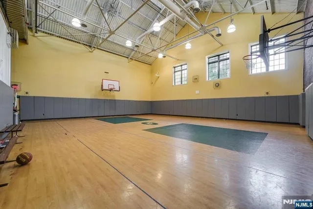 $349,000 | 186 Wayne Street, Unit 214D, Jersey City, NJ 07302