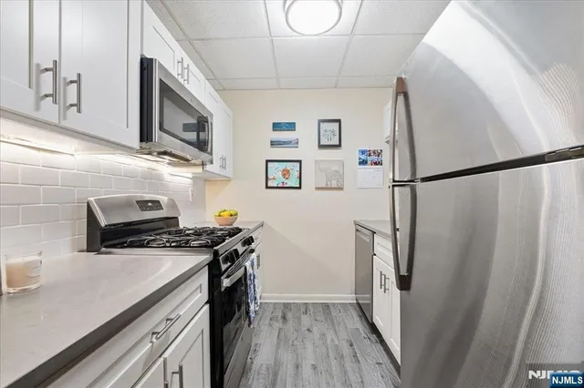 $349,000 | 186 Wayne Street, Unit 214D, Jersey City, NJ 07302