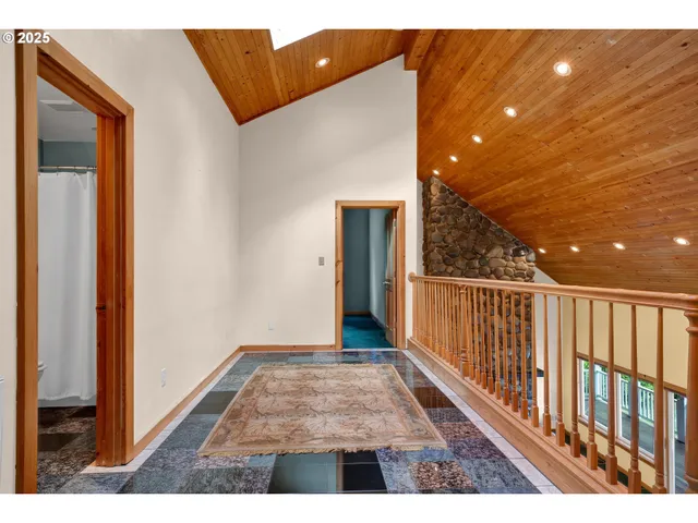 a view of an empty room with window