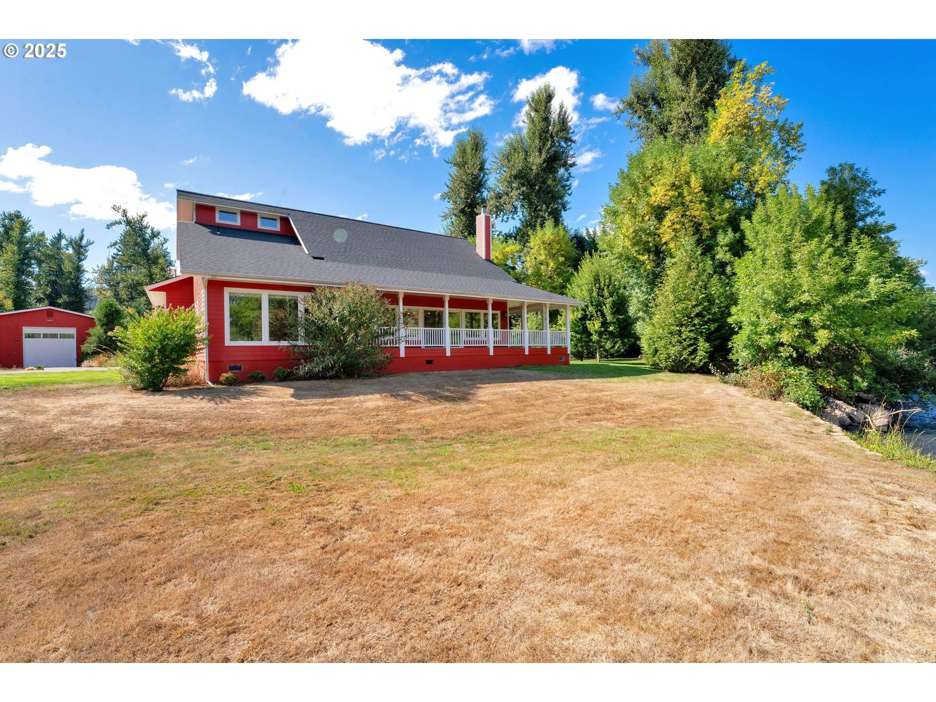 78341 Snauer Lane Cottage Grove, OR 97424 - Photo 34 of 48 a front view of house with yard and green space