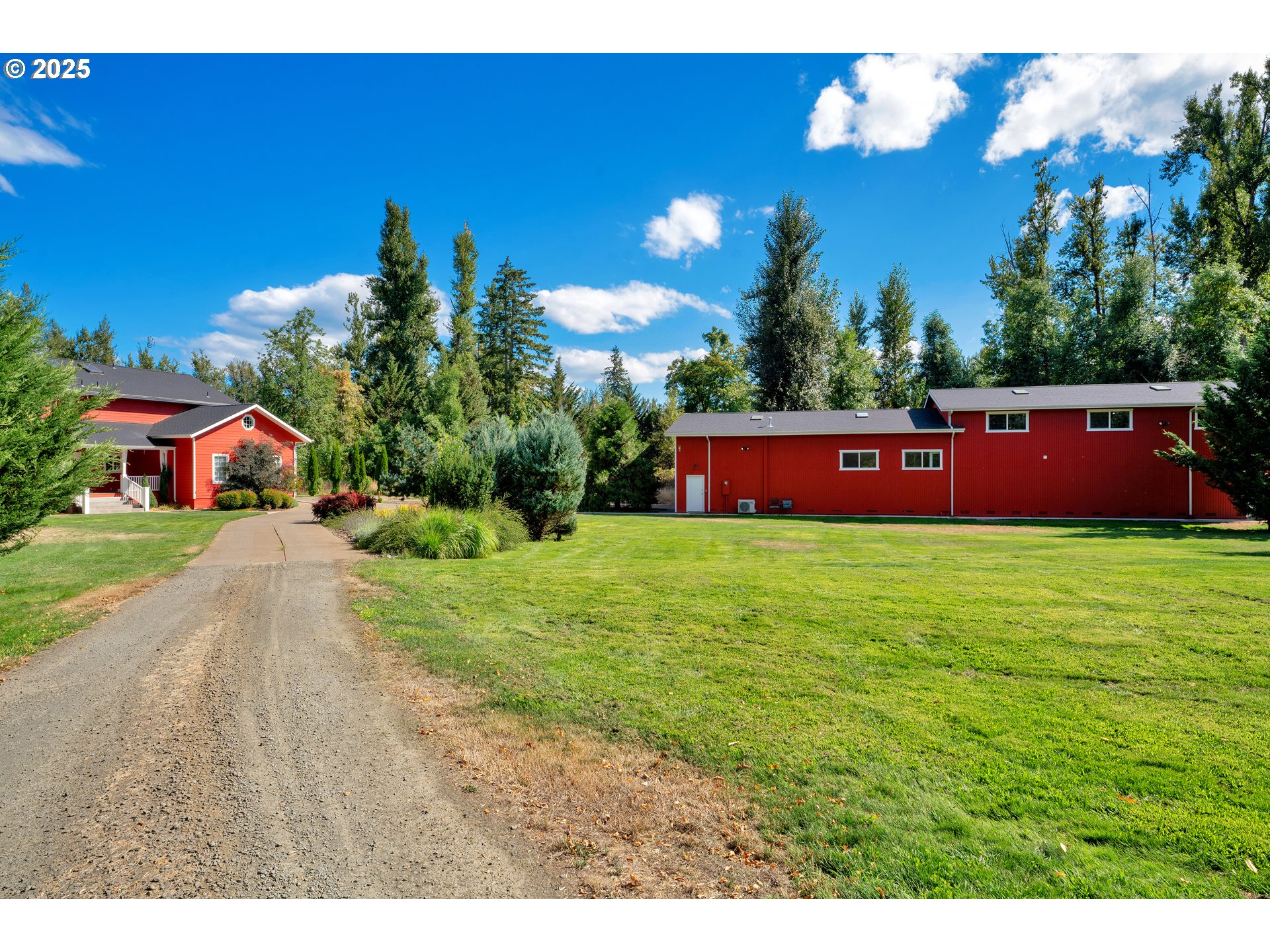 78341 Snauer Lane Cottage Grove, OR 97424 - Photo 41 of 48 a view of yard with swimming pool