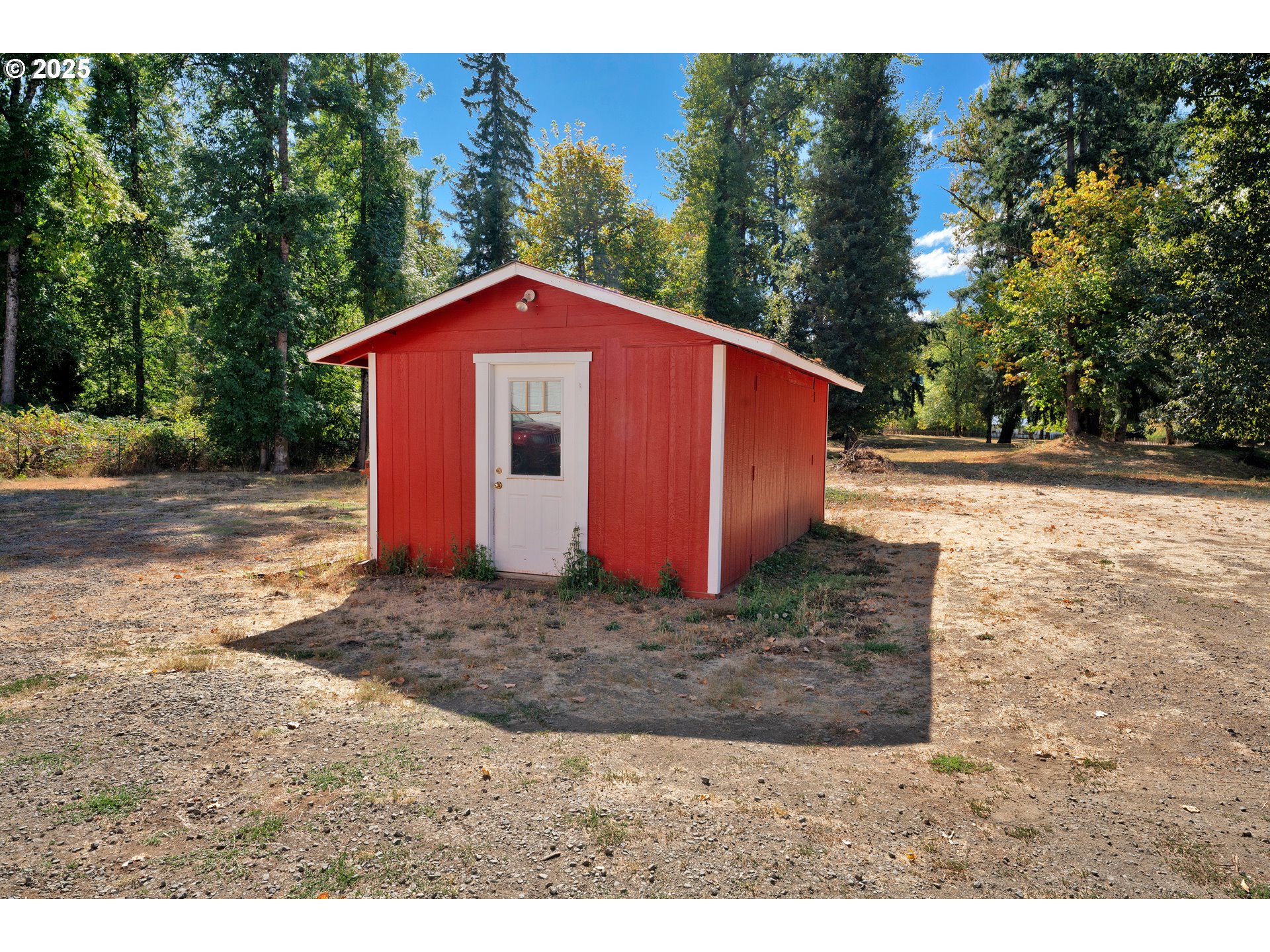 78341 Snauer Lane Cottage Grove, OR 97424 - Photo 43 of 48 a view of a barn in the middle of a yard