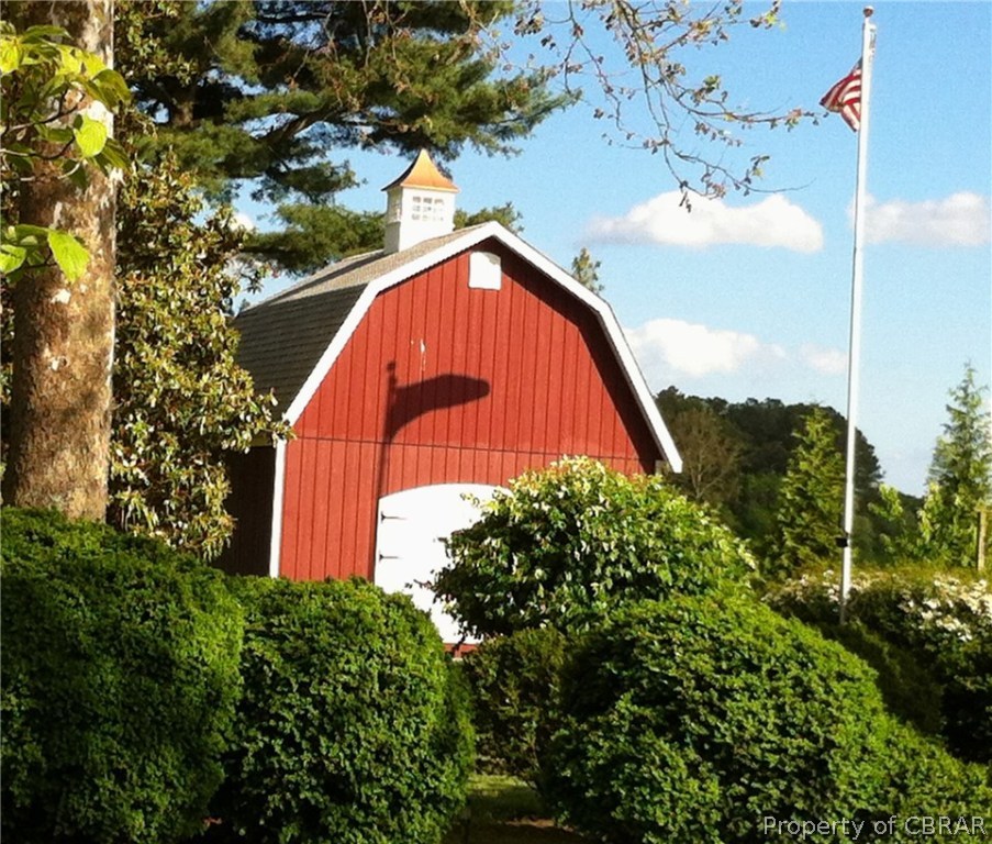 11545 Mary Ball Road Lancaster, VA 22503 - Photo 15 of 46 NEW AMISH BARN