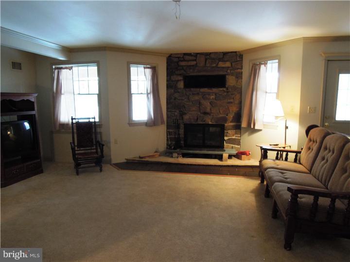3967 Parestis Road Barto, PA 19504 - Photo 4 of 16 Living Room