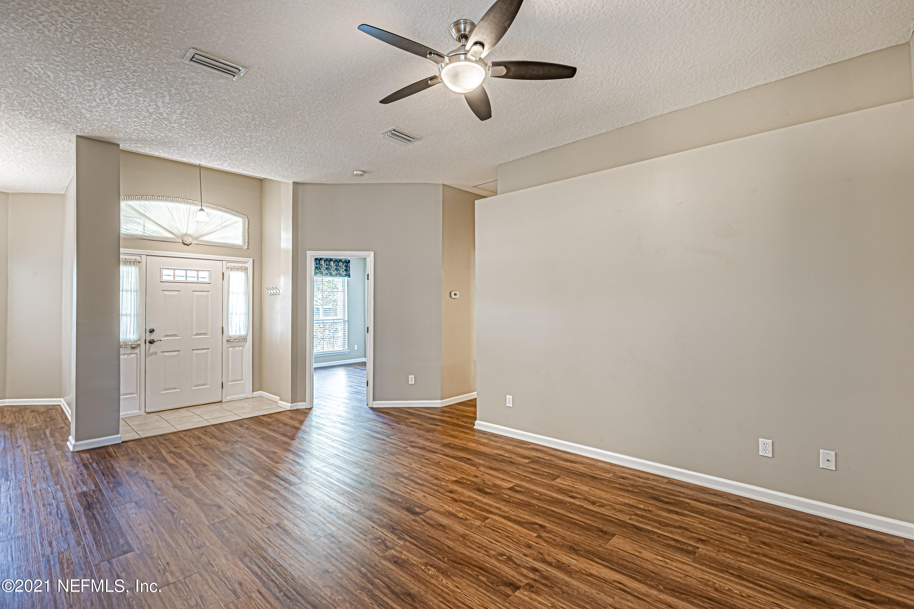 593 Reflection Cove Road Jacksonville, FL 32218 - Photo 7 of 50 7-Living Room