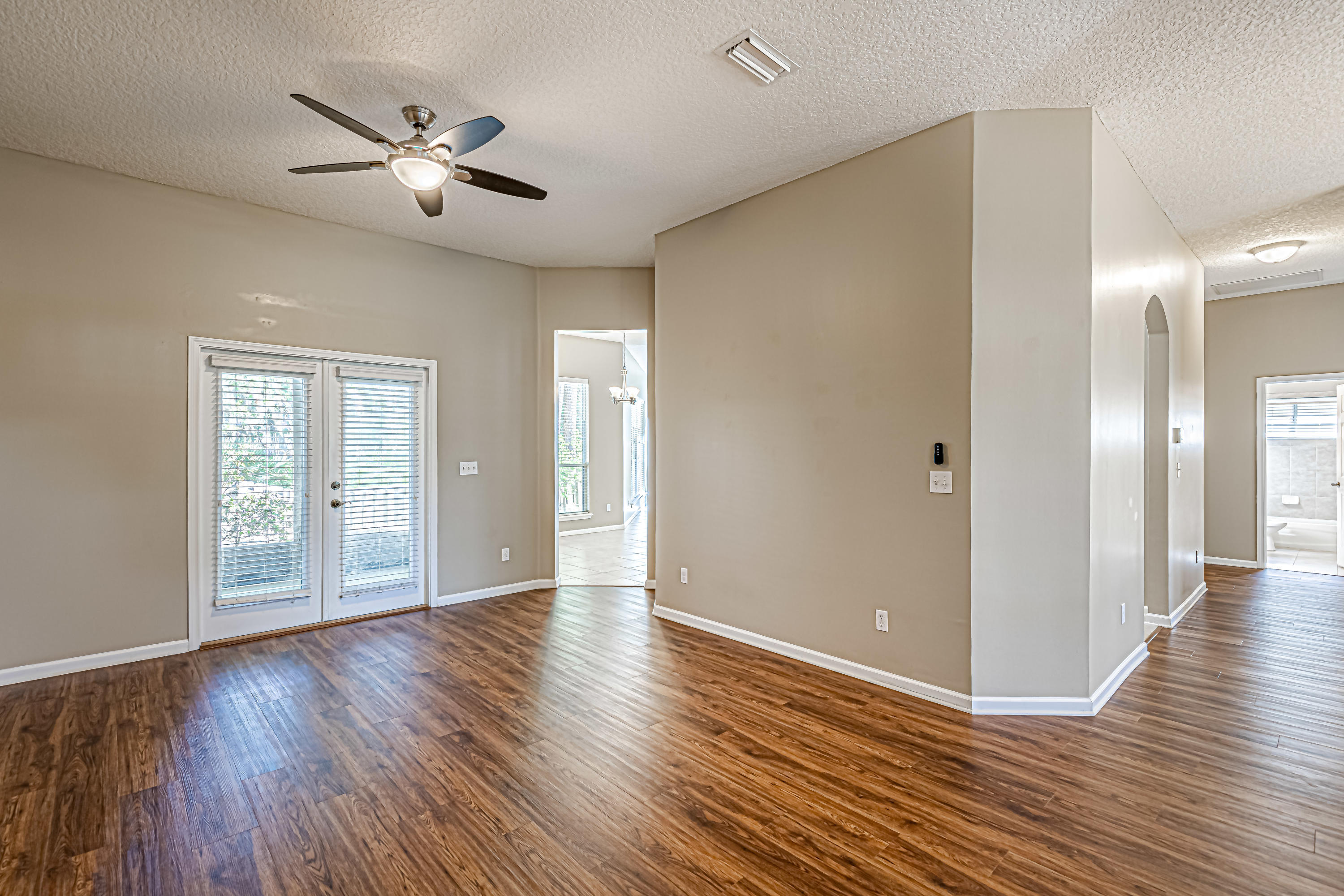 593 Reflection Cove Road Jacksonville, FL 32218 - Photo 8 of 50 8-Living Room