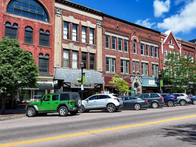 $379,000 | 189 Pearl Street, Unit 104, St. Albans, VT 05478