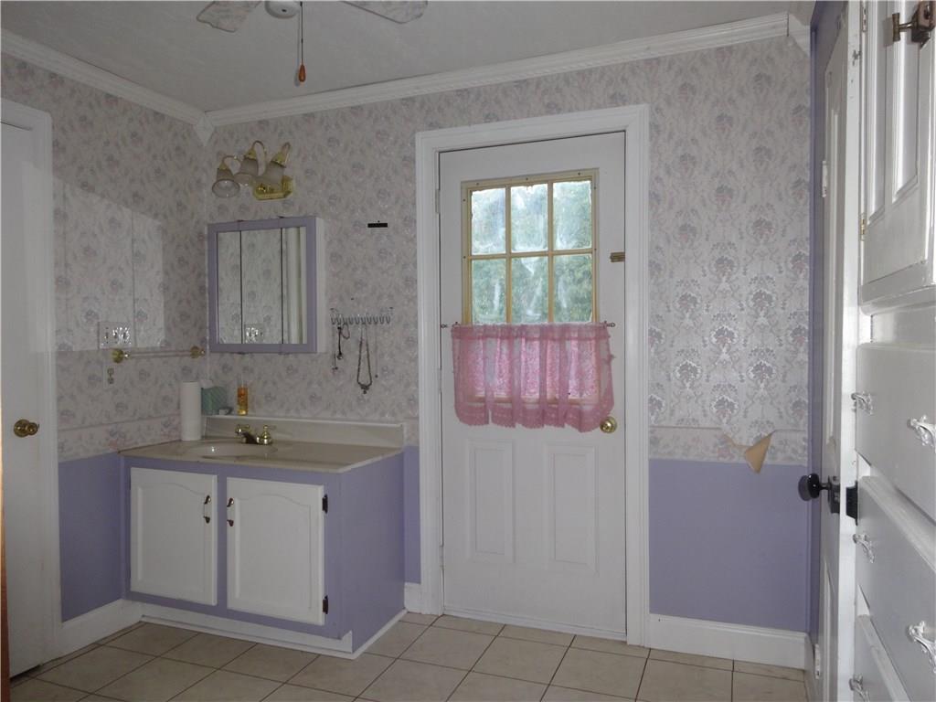 158-176 Stoup Road Mars, PA 16046 - Photo 14 of 25 Gallery Image 14