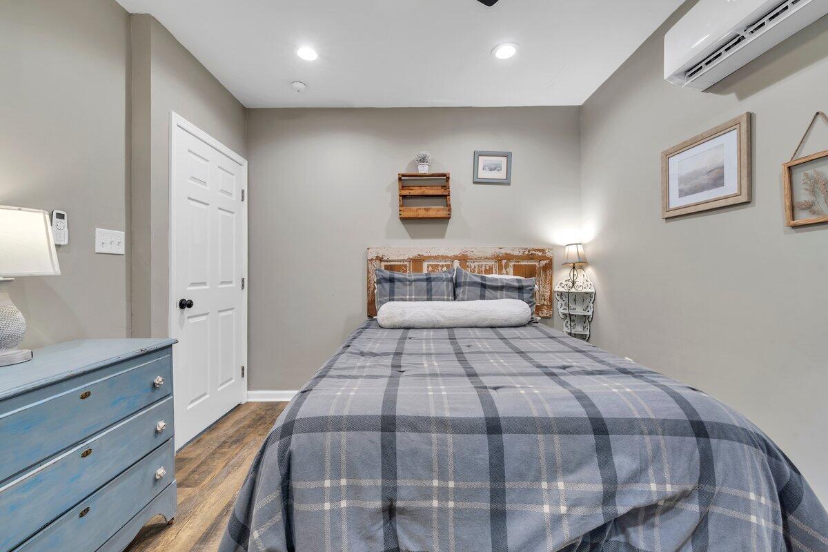6015 Smith Mountain Road Penhook, VA 24137 - Photo 28 of 62 MIB00862