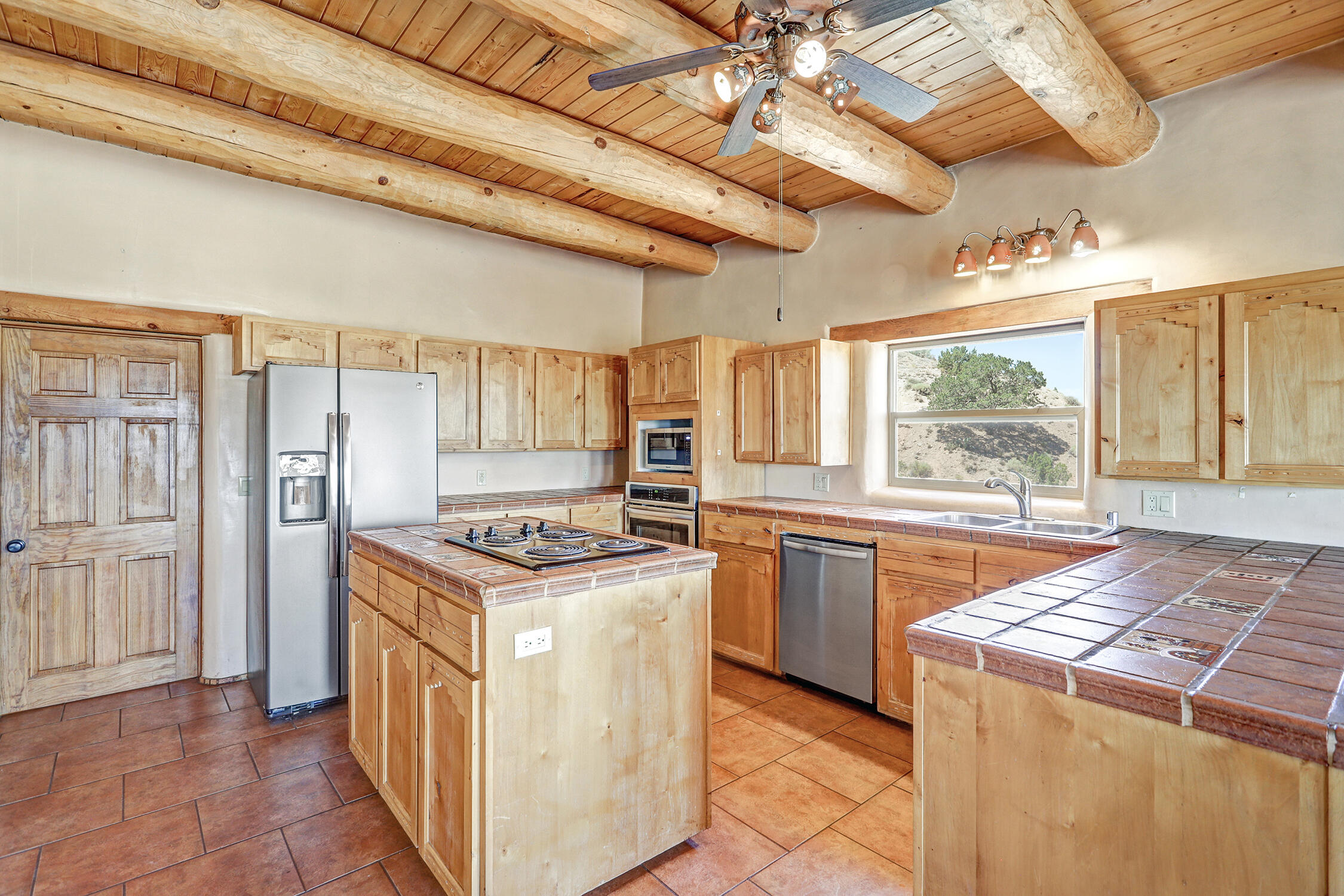 90 Homesteads Road Placitas, NM 87043 - Photo 13 of 58 Gallery Image 13