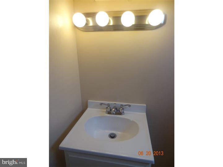12533 Fedor Road Philadelphia, PA 19154 - Photo 2 of 3
