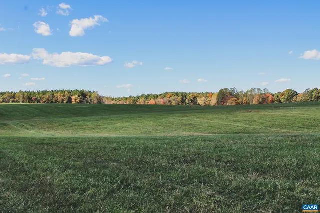 a view of outdoor space with city view