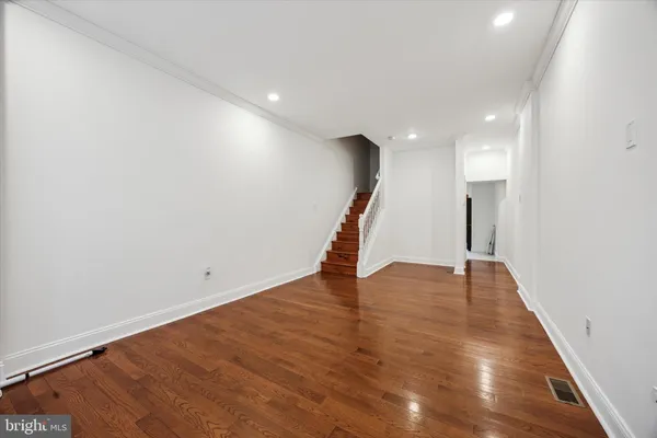 $3,300 | 110 Richmond Street, Philadelphia, PA 19125