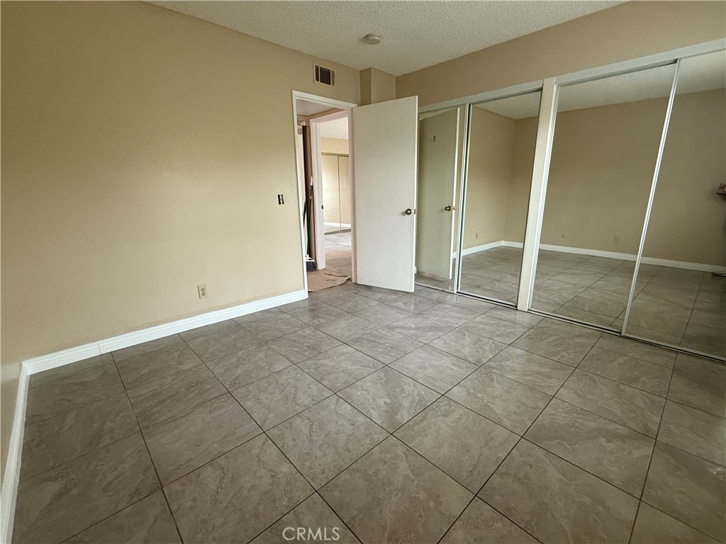 1735 East Washington Street, Unit G13 Colton, CA 92324 - Photo 18 of 19 a view of an empty room