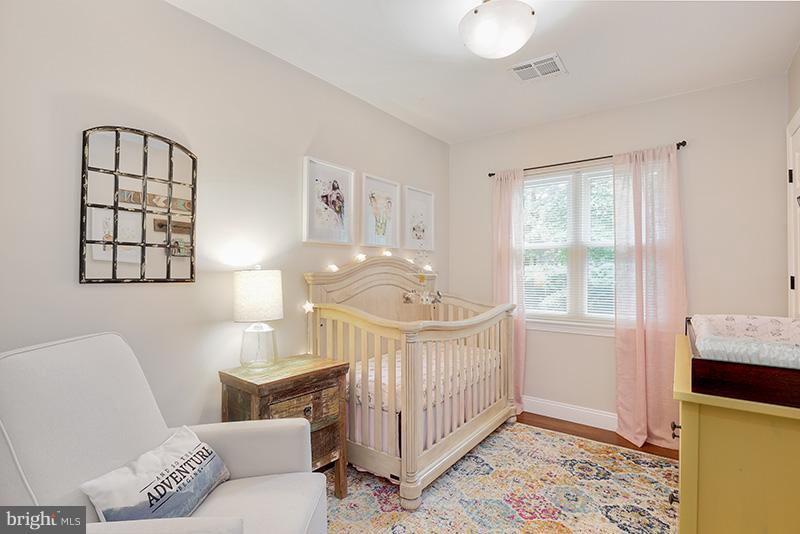 7925 Fort Hunt Road Alexandria, VA 22308 - Photo 14 of 25 Bedroom