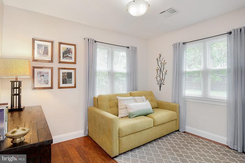 7925 Fort Hunt Road Alexandria, VA 22308 - Photo 20 of 25 Family Room