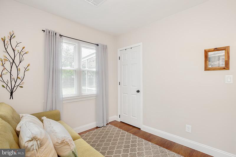 7925 Fort Hunt Road Alexandria, VA 22308 - Photo 21 of 25 Family Room
