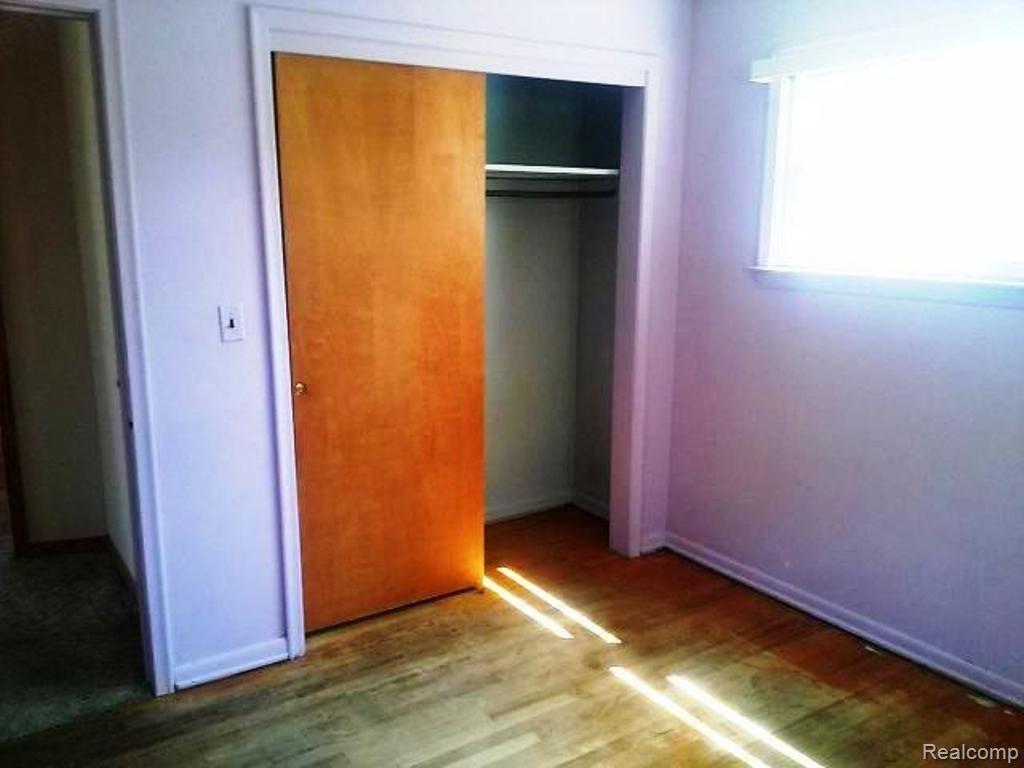 88 Mohawk Road Pontiac, MI 48341 - Photo 3 of 10 bd2.jpg
