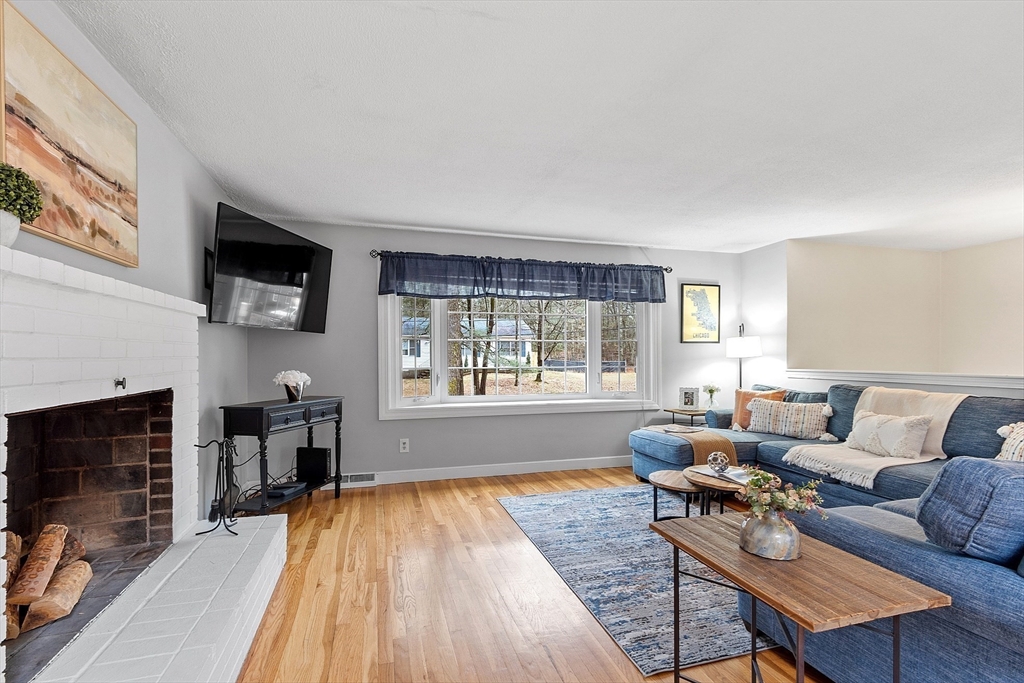 1 Larson Road Wilmington, MA 01887 - Photo 7 of 42 Gallery Image 7