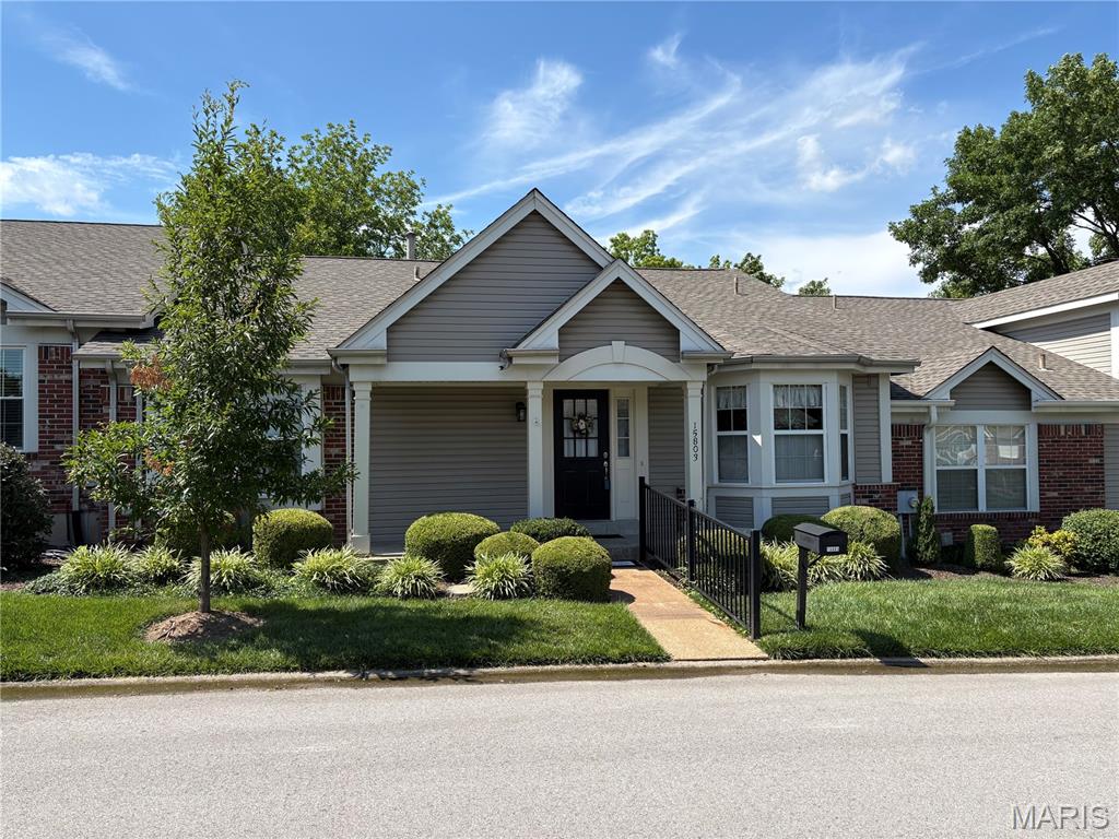 15803 Harris Ridge Court Chesterfield, MO 63017 - Photo 2 of 55