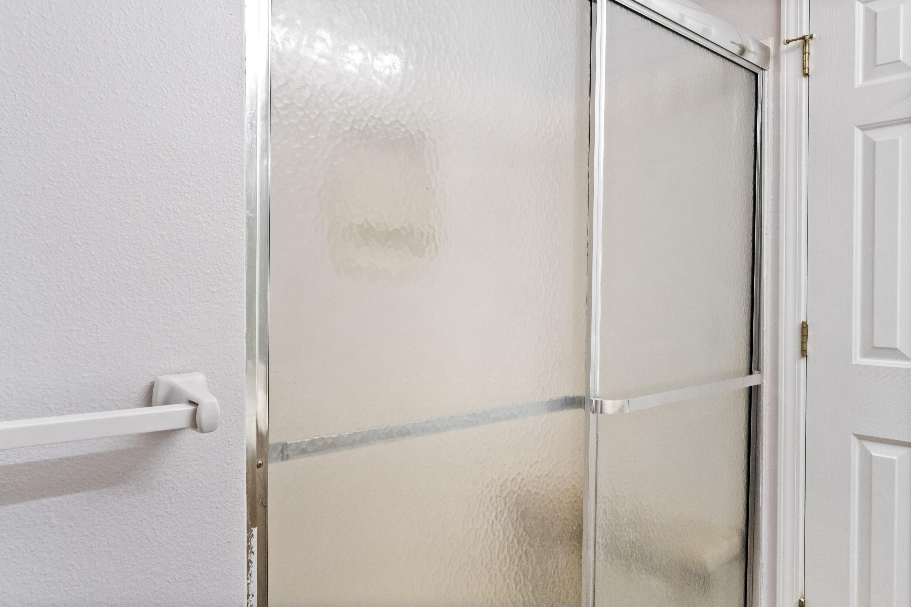 56 Kimberly Ann Drive Santa Rosa Beach, FL 32459 - Photo 20 of 39 a bathroom with a shower