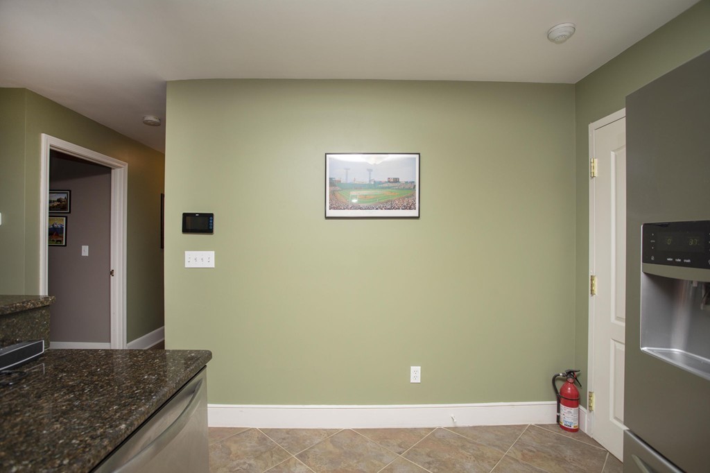 915 Hathaway Road, Unit 407 New Bedford, MA 02740 - Photo 14 of 39