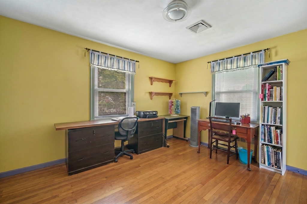 3 Countryside Lane Marblehead, MA 01945 - Photo 13 of 33