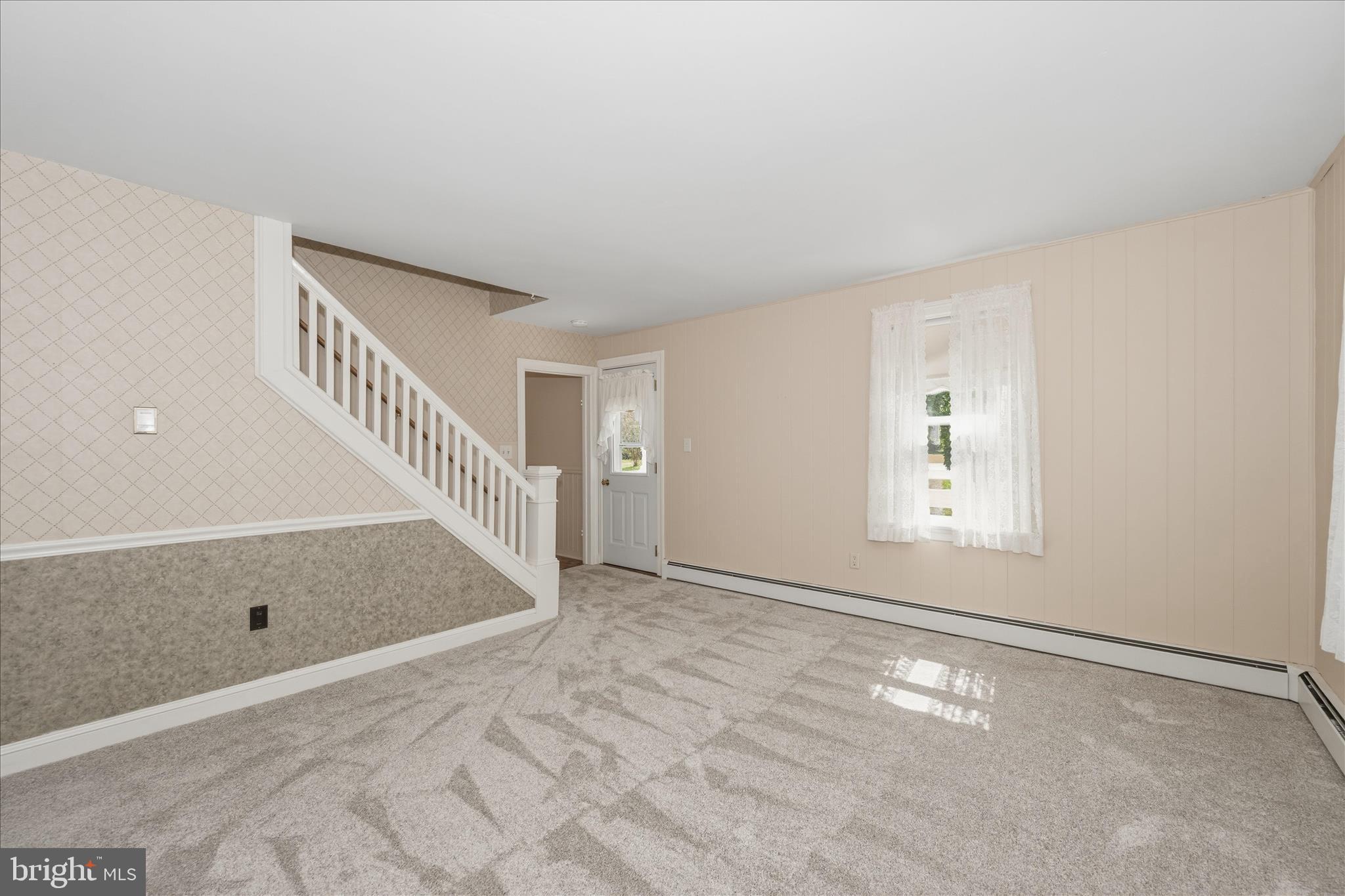 11205 Hessong Bridge Road Thurmont, MD 21788 - Photo 3 of 69 Living Room and Front Entry