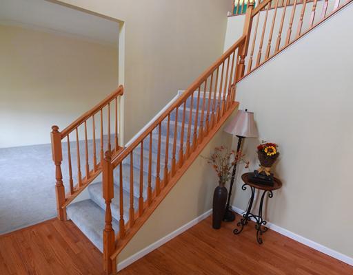 312 Allison Road Gibsonia, PA 15044 - Photo 3 of 18 Entry/Foyer.
