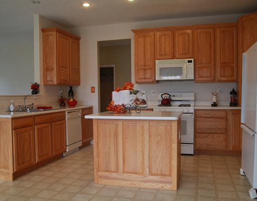 312 Allison Road Gibsonia, PA 15044 - Photo 5 of 18 Kitchen.