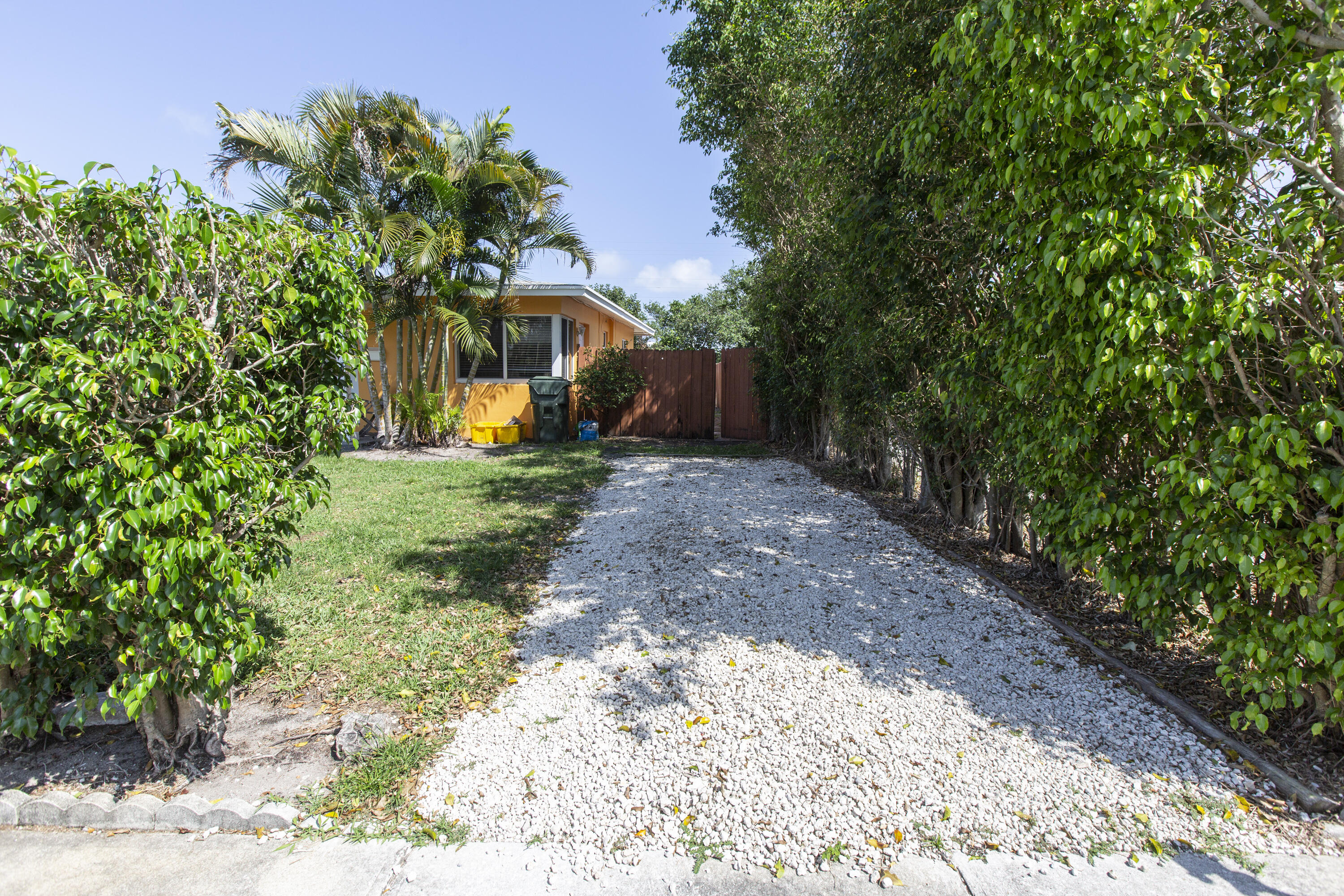 2396 Northeast 5th Avenue Boca Raton, FL 33431 - Photo 50 of 50 SPS23472