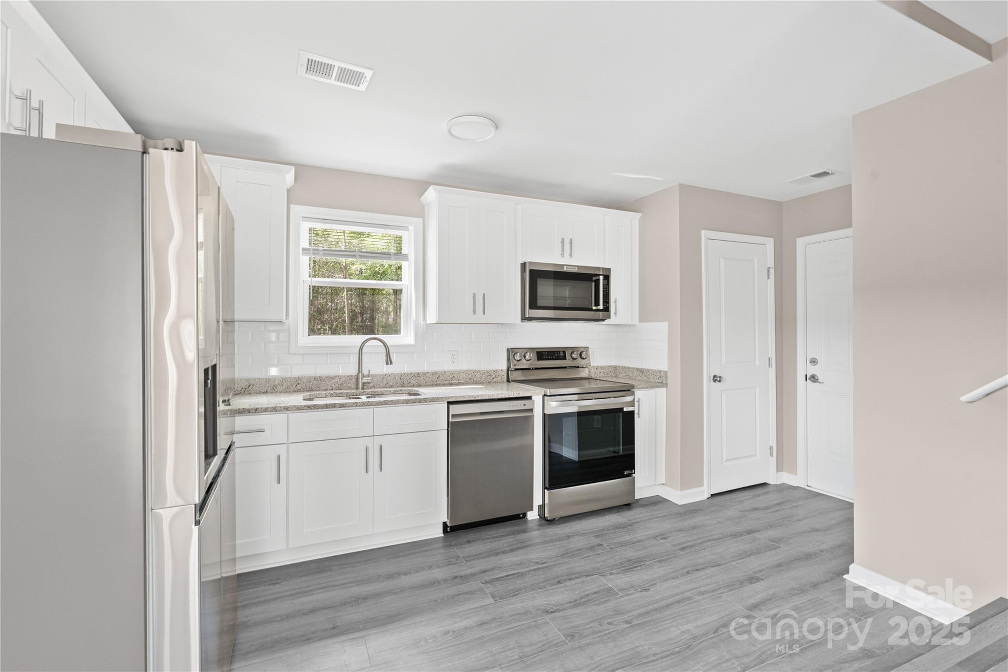 8722 Moody Road Charlotte, NC 28215 - Photo 5 of 9 Gallery Image 5